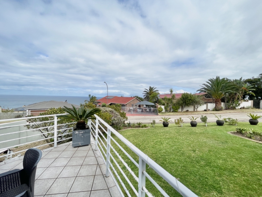 5 Bedroom Property for Sale in Dana Bay Western Cape